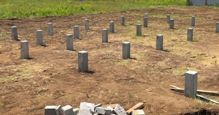 Фундамент на забивных жб сваях под ключ в Киселевске - фундамент из забивных железобетонных свай цена от 3143 руб/м2