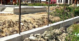 Фундамент под забор заказать в Киселевске - заливка фундамента для забора | от 1546 за п.м.